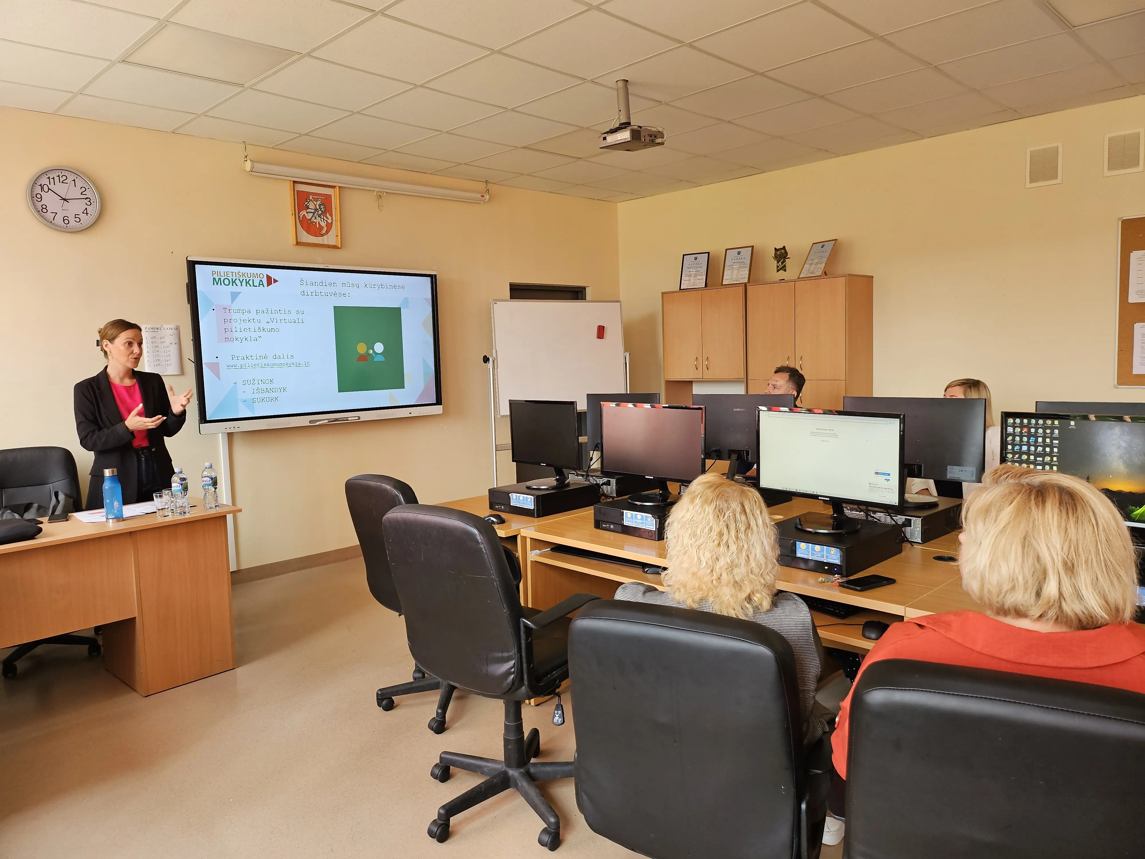 Ignalinos ir Švenčionių rajonų mokytojai dalyvavo „Pilietiškumo mokyklos“ edukacinėse-kūrybinėse dirbtuvėse